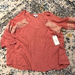 Shyanne NWT Embroidered Top.  Size Medium